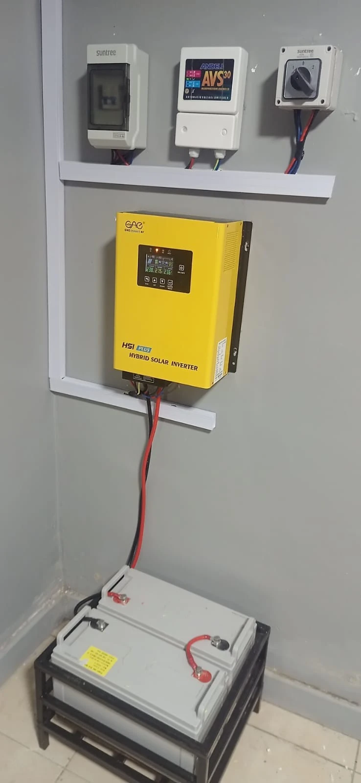 1200W Hybrid Solar Inverter MPPT